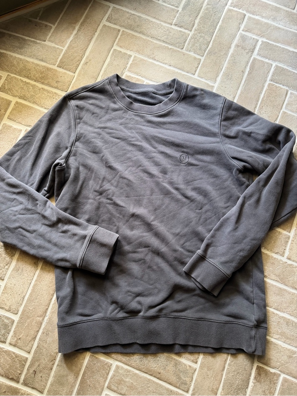 Vuori Men's Charcoal Crewneck Sweatshirt